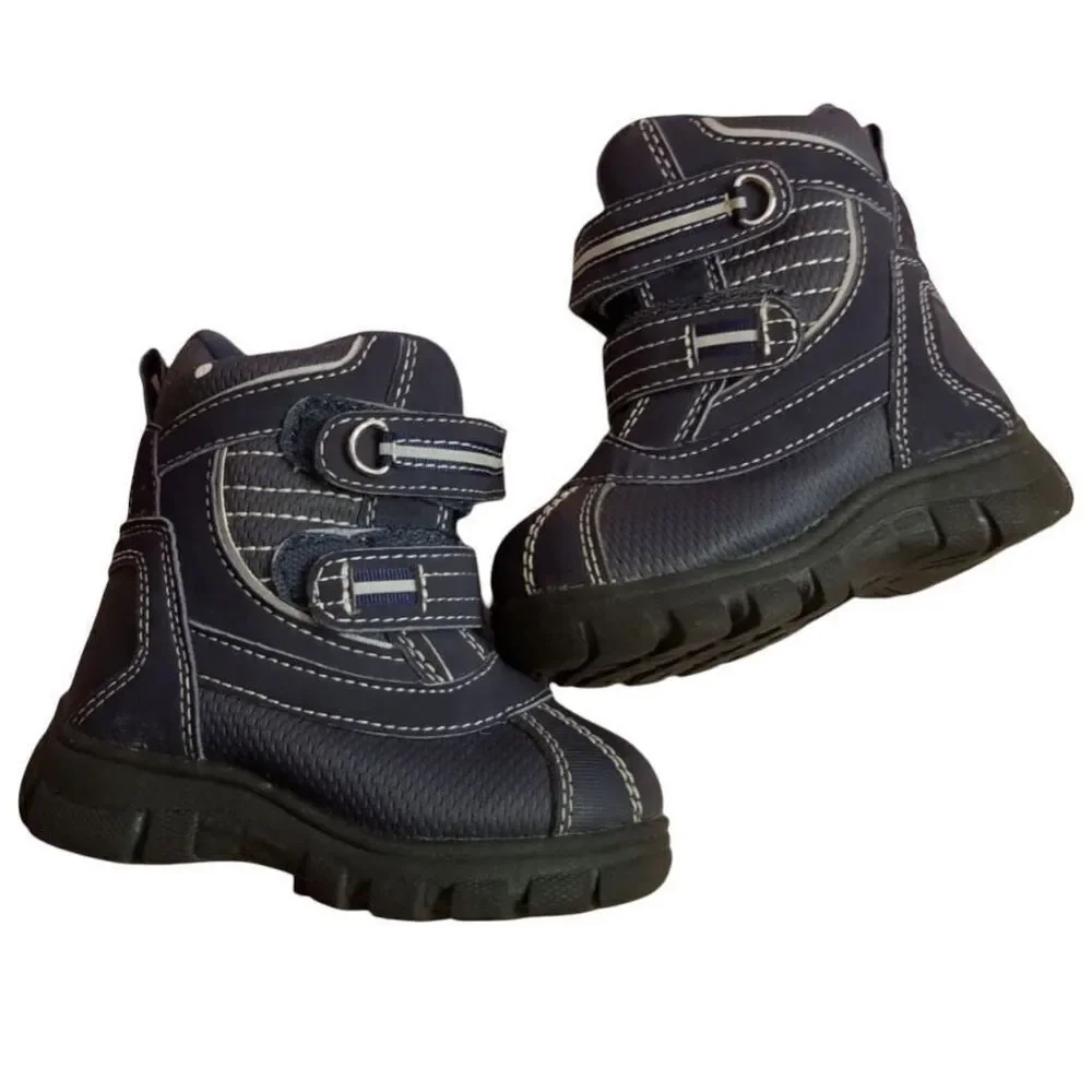 Children's Place boots 6